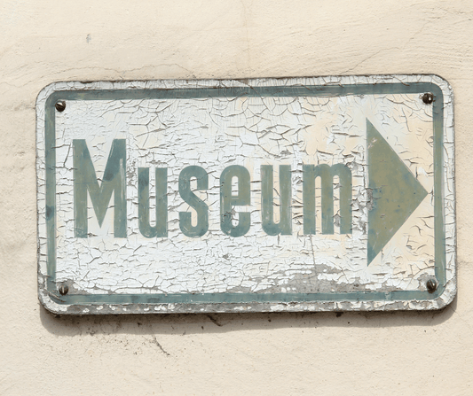 Targa con scritto museo