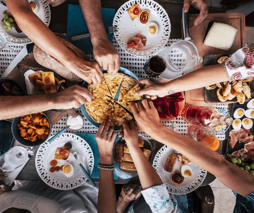 Aperitivo sul Lago di Garda – Pirlo, Spritz e Atmosfere Uniche