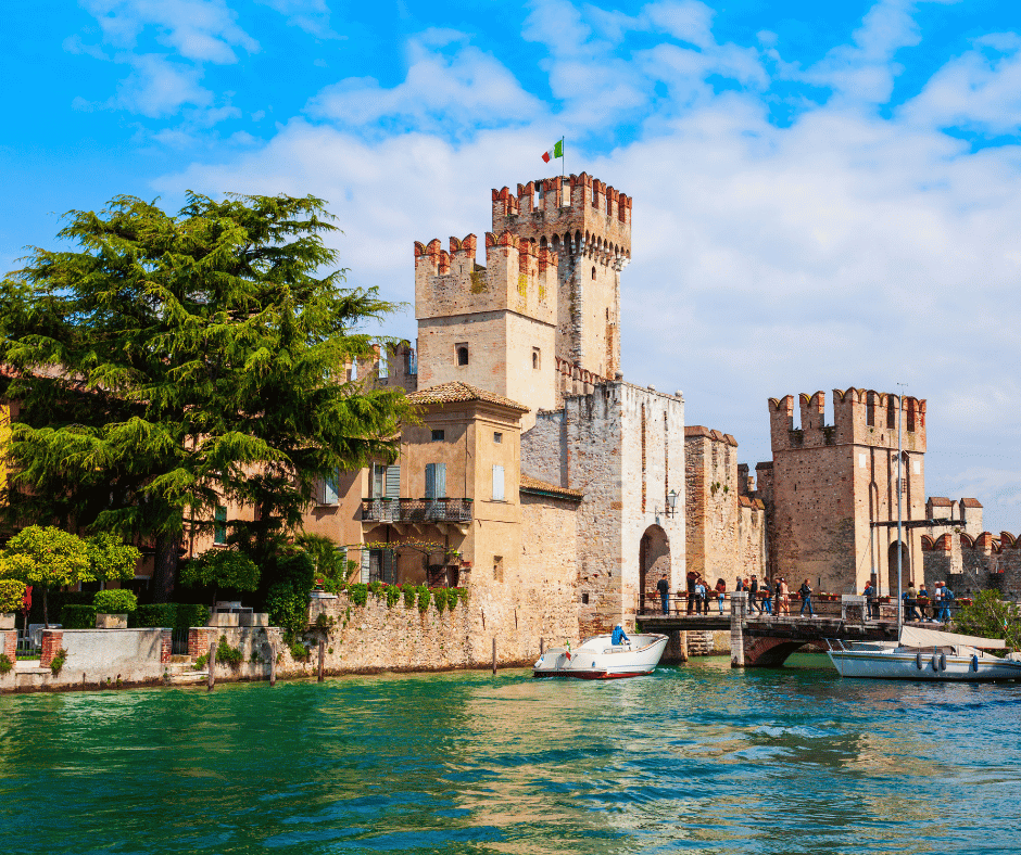Sirmione sul Lago di Garda – Storia, Relax e Sapori Unici - FeelGarda